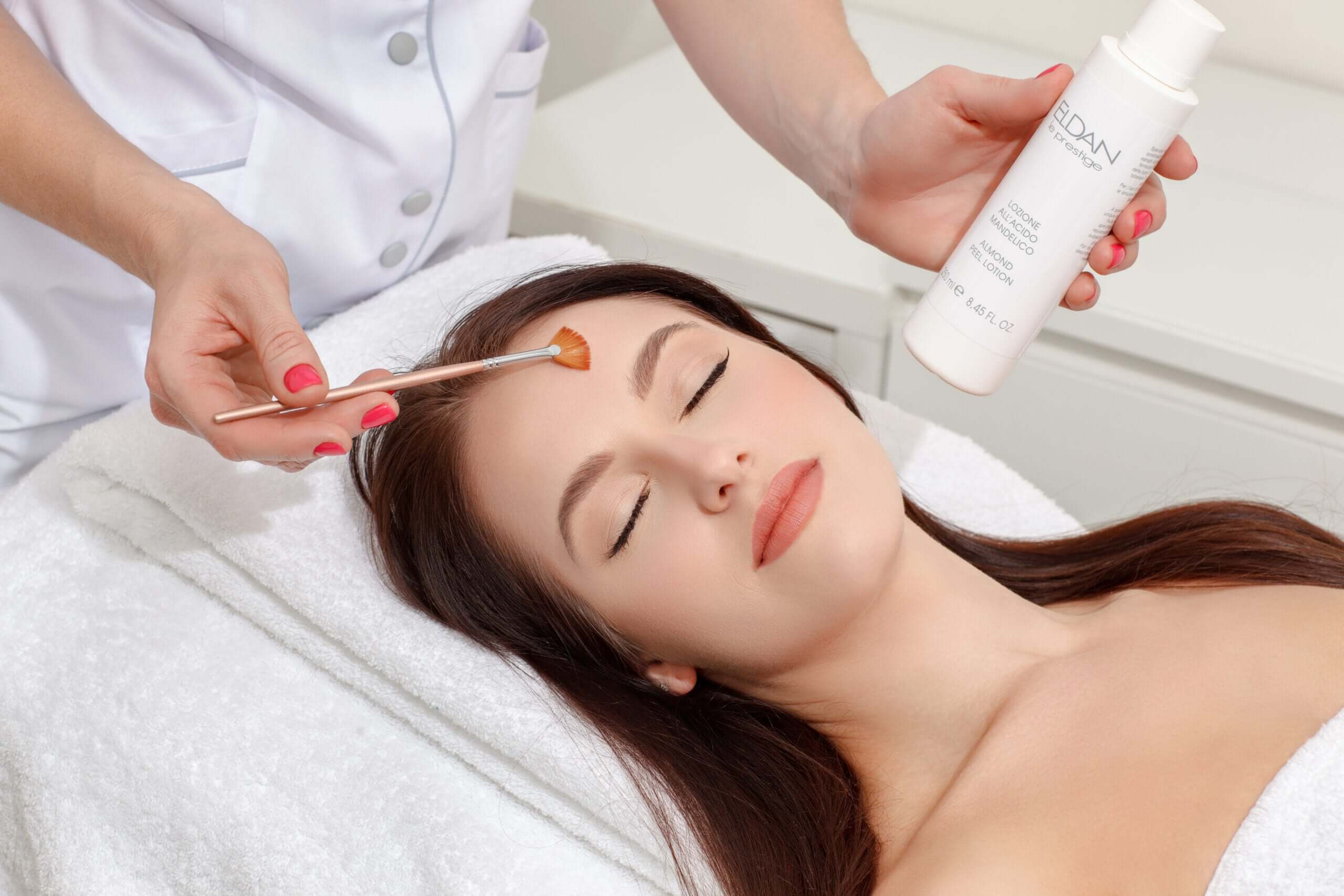 AHA Peels treatment at Skintastic Sargodha - 3